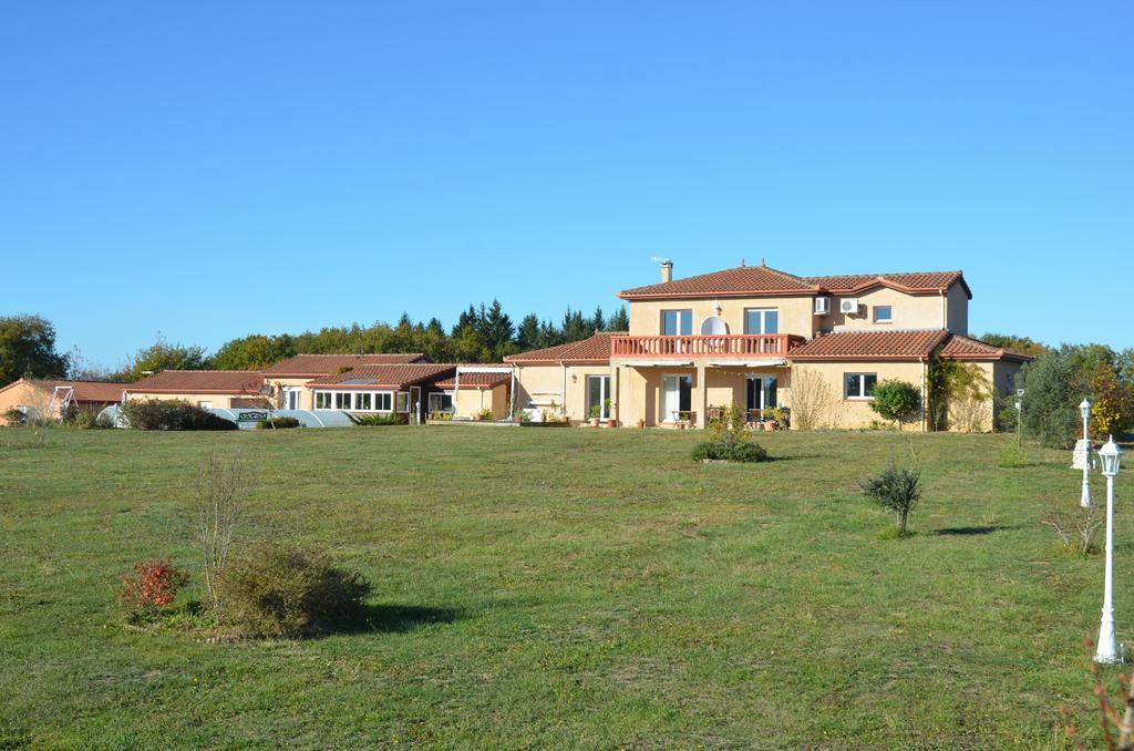 La Batterie Bed & Breakfast Lagarde-Hachan Exterior foto